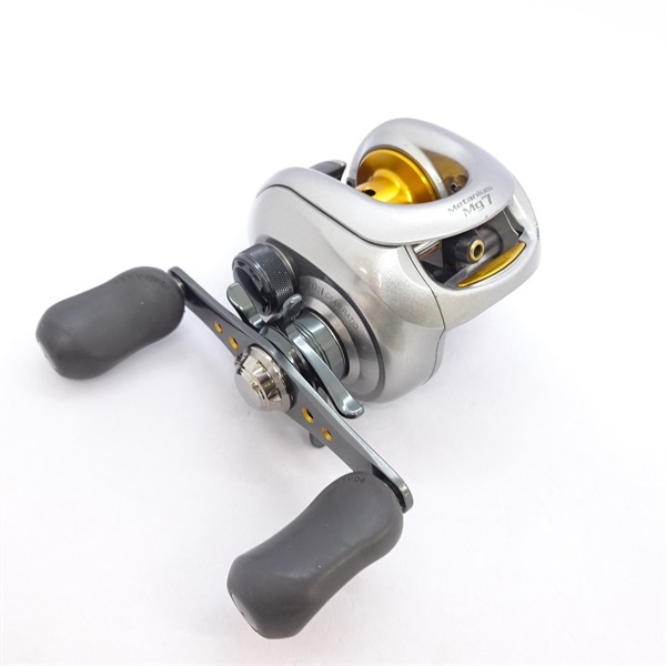 ０７メタニウムＭＧ７右